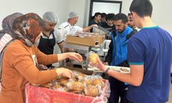 Afyon Süleyman Demirel Fen Lisesi Öğrencilerine Sıcak Yemek Desteği