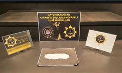 Polis Durdurduğu Otomobilde Uyuşturucu Ele Geçirdi