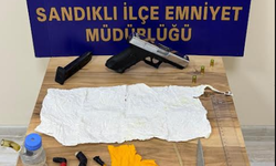 Sandıklı’da Polis Uyuşturucu Satıcılarını Yakaladı