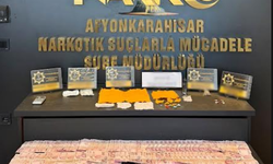 Polis Uyuşturucu Satıcılarına Operasyon Yaptı