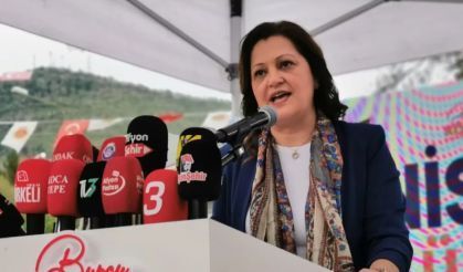 Afyon Belediyesi’ne 3 yeni otobüs ve 1 TOGG araç kazandırıldı