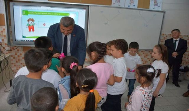 MÜDÜR SÜNNETCİ, EMİRDAĞ’DA ÖĞRENCİLERLE SOHBET ETTİ