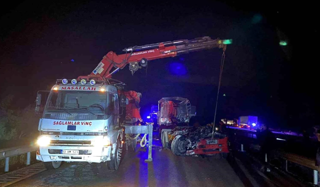 EMİRDAĞ’DA KAZA: TIR SÜRÜCÜSÜ HAYATINI KAYBETTİ