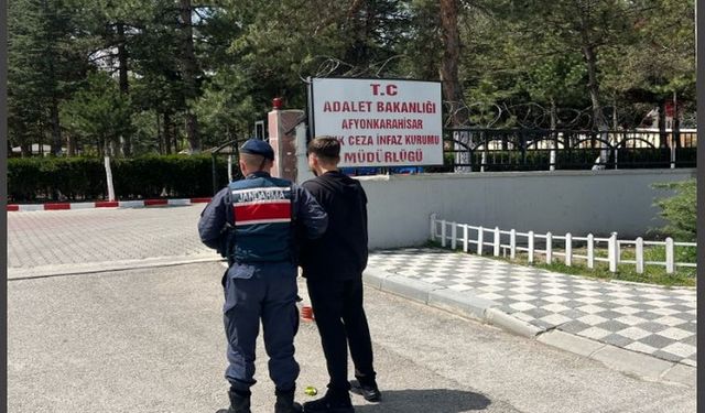 JANDARMA ARANAN HÜKÜMLÜ ŞAHSI YAKALADI