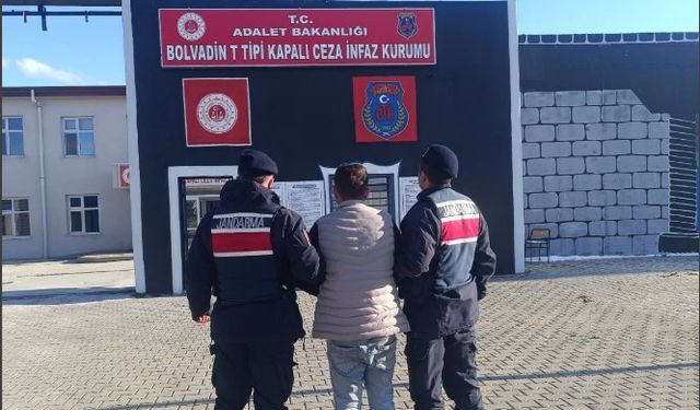 JANDARMA 4 YILA HÜKÜMLÜ ŞAHSI YAKALADI
