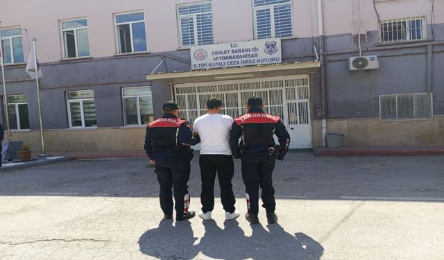 JANDARMA 8 YILA HÜKÜMLÜ ŞAHSI YAKALADI