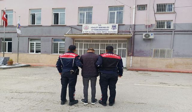 JANDARMA ARANAN HÜKÜMLÜ ŞAHSI YAKALADI