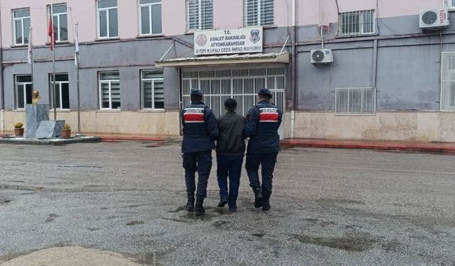 JANDARMA ARANAN HÜKÜMLÜ ŞAHSI YAKALADI