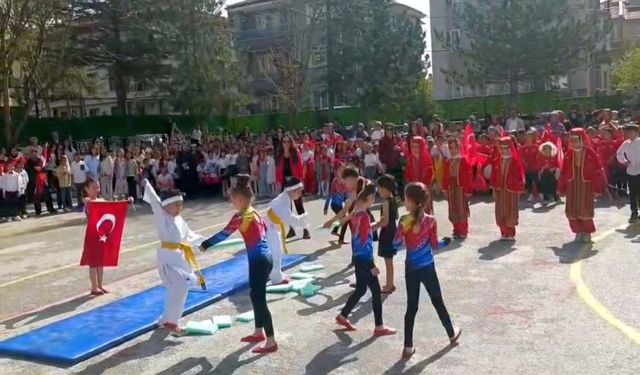 YÜKSEL VARLI OKULUNDA 23 NİSAN COŞKUYLA KUTLANDI.