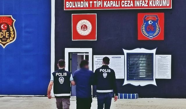 POLİS 20 YILA HÜKÜMLÜ FİRARİ ŞAHSI YAKALADI