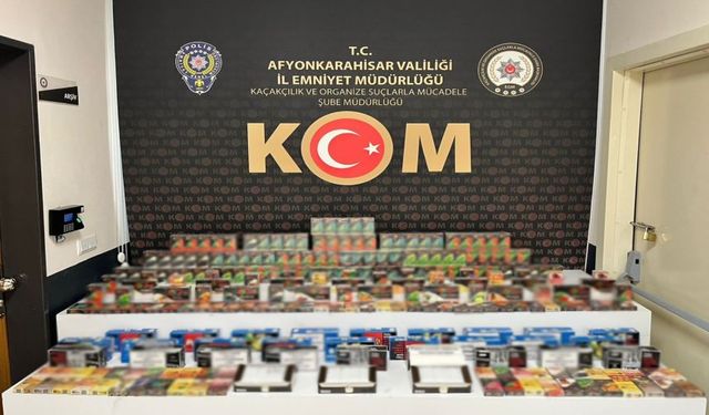 DOLDURULMUŞ KAÇAK MAKARON VE TÜTÜN ELE GEÇİRİLDİ
