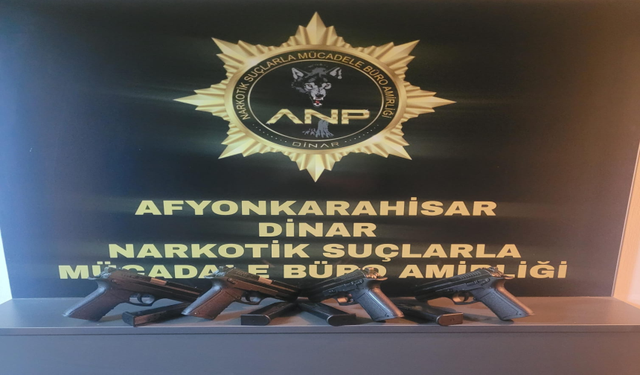POLİS 4 ADET RUHSATSIZ SİLAH ELE GEÇİRDİ