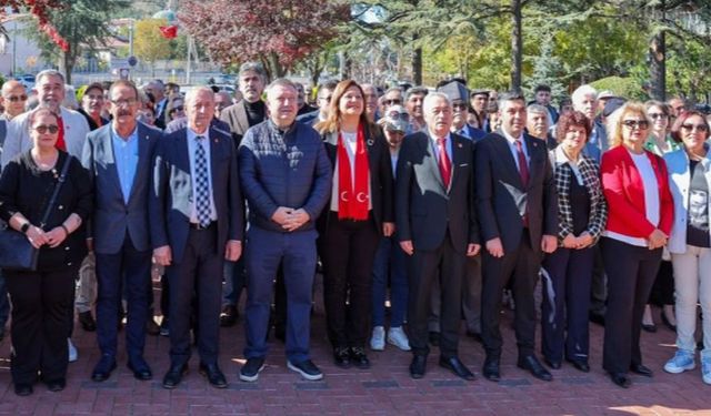 CHP İl Başkanı Karadeniz: “Biz, bu Cumhuriyet'i kuranlara minnettarız”