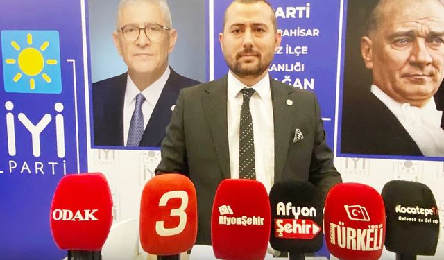 İYİ Parti Merkez İlçe Başkanı Melih Köken Güven Tazeledi