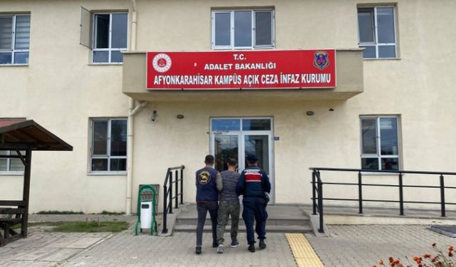 Jandarma 48 Yıl Hapis Cezası Olan Şahsı İl Merkezinde Yakaladı