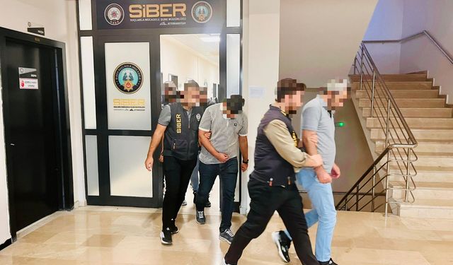 Polis Nitelikli Hırsızlık Yapan 2 Şahsı Yakaladı