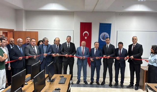 Sinanpaşa Myo'ya Yeni Bilişim Teknolojileri Laboratuvarı