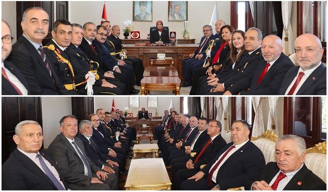 Vali Yiğitbaşı Protokolün Tebriklerini Kabul Etti