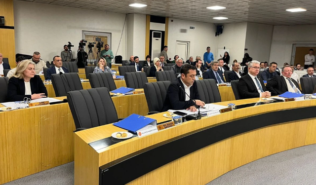 25 Milyonluk Borçlanma Yetkisi Oy Çokluğu İle Kabul Edildi