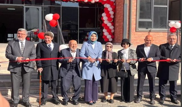 HAYIRSEVER YAKUP EVREN’İN YAPTIRDIĞI YAKUP EVREN ORTAOKULU AÇILDI