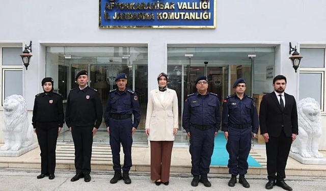 VALİSİ YİĞİTBAŞI, İL JANDARMA KOMUTANLIĞI'NI ZİYARET ETTİ