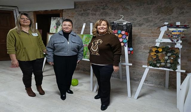 Yeşil–Beyaz Karma Sanat Sergisi Kapılarını Açtı
