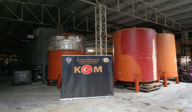 Polis 20 Ton Kaçak Akaryakıt Ele Geçirdi