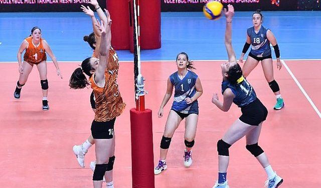 Yüntaş Voleybol-3    Diyarbakır Belediyespor-0