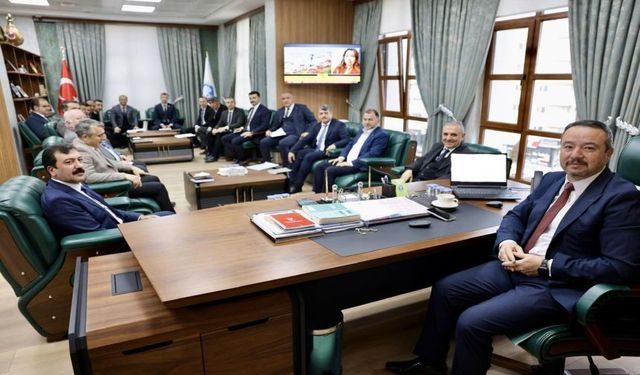 Sandıklı Belediye Başkanı Adnan Öztaş, Yeni Yılın İlk Toplantısını Gerçekleştirdi