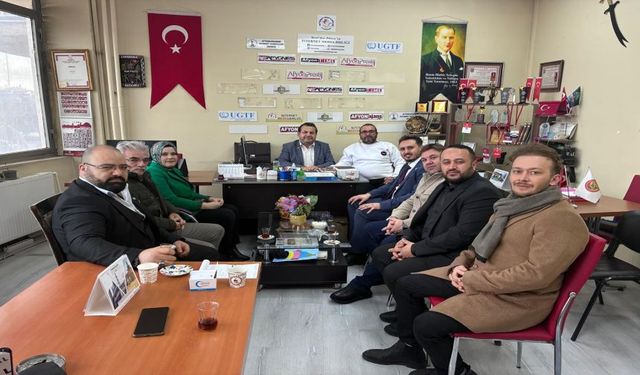 Anahtar Parti’den İnternet Habercileri Derneği’ne Ziyaret