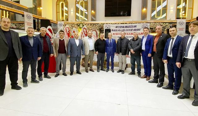 Başkan Cengiz Üstün Güven Tazeledi