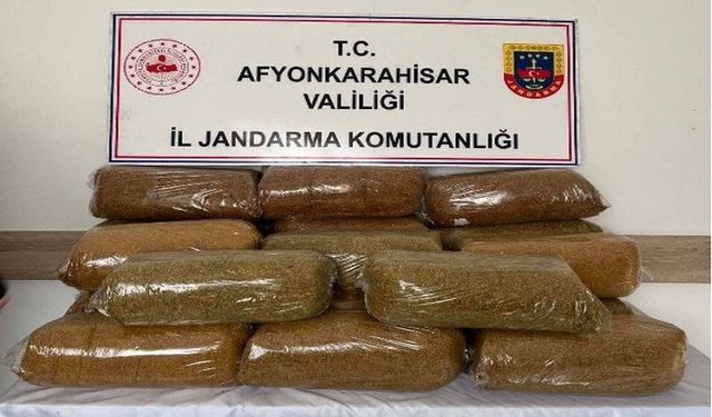 Jandarma Kaçak Tütün Ele Geçirdi