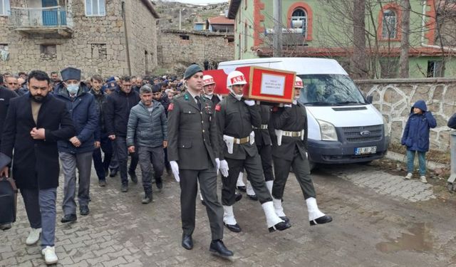 Kıbrıs Gazisi Mustafa Altın Şuhut’ta Toprağa Verildi