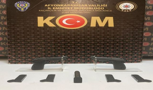 Polis Ruhsatsız Silah Ele Geçirdi