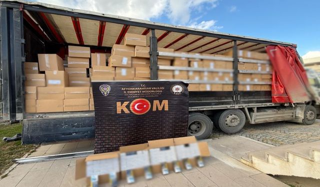 6 Milyon 500 Adet Sahte Bandrollü Makaron Ele Geçirildi