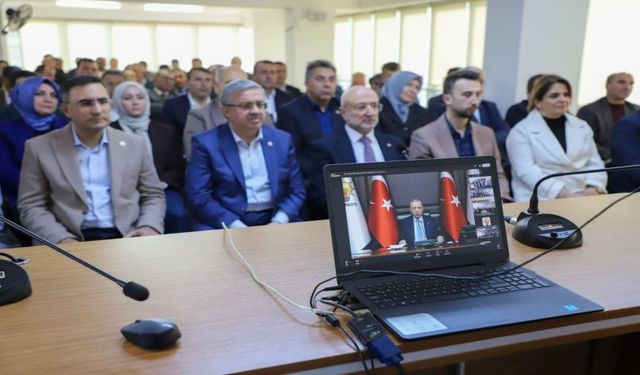 AK Parti Afyonkarahisar Teşkilatı Cumhurbaşkanı Erdoğan İle VKS Üzerinden Bayramlaştı