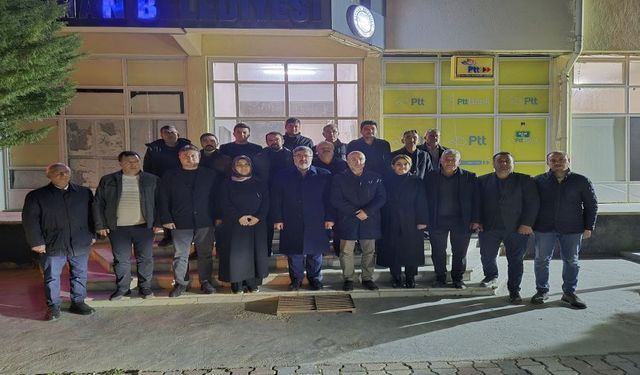 AK Parti Heyeti Kayıhan’da Sahur Programında Buluştu