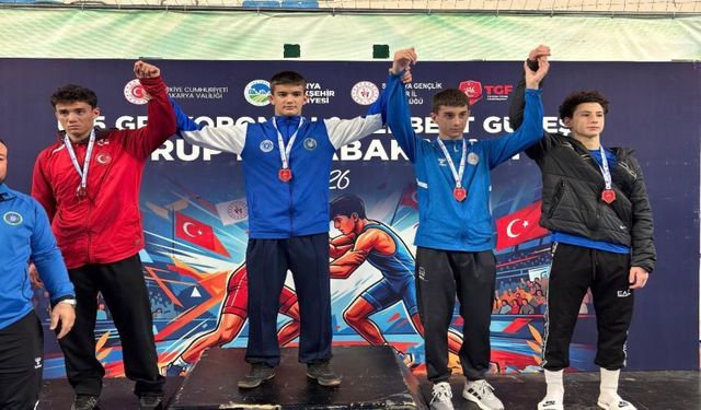 Güreşte Afyon’dan 4 Sporcu Türkiye Şampiyonası Biletini Aldı