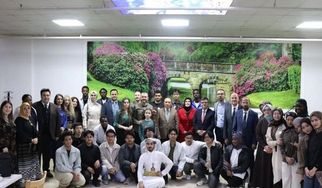 Kadınanalar Yabancı Öğrencilerle İftar Sofrasında