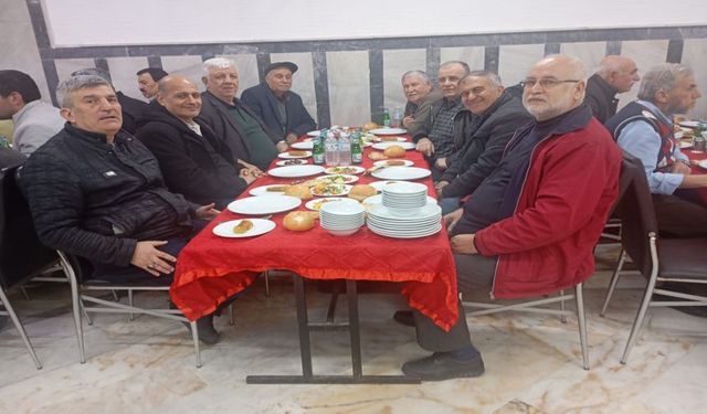 Futbolun Çınarları İftar Sofrasında Buluştu: Afyon Masterleri Bir Arada!