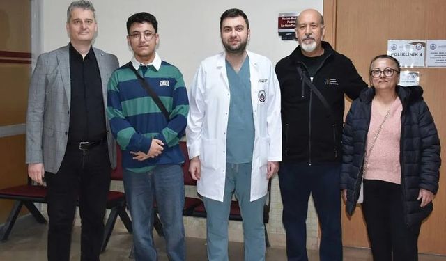 Uşaklı Genç Boynundaki Tümörden AFSÜ Hastanesinde Kurtuldu.