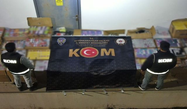 Polis 27 Milyon Lira Değerinde Kaçak Tütün Mamulü Ele Geçirdi