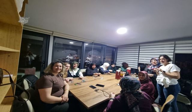 Kadınlar Takı Tasarımı Atölyesinde Bir Araya Geldi