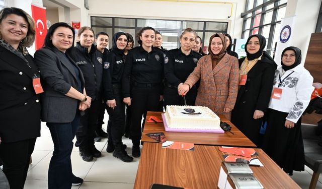 KADEM’den Kadın Polislere Ziyaret