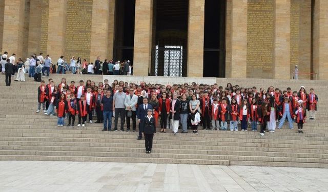 Atatürk İlkokulu’ndan Anıtkabir’e Anlamlı Ziyaret