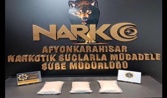 Polis 3 Kilo Uyuşturucu Madde Ele Geçirdi