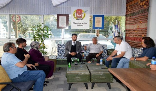 Akyol, “Gençler Geleceğe Karamsar Bakıyor”