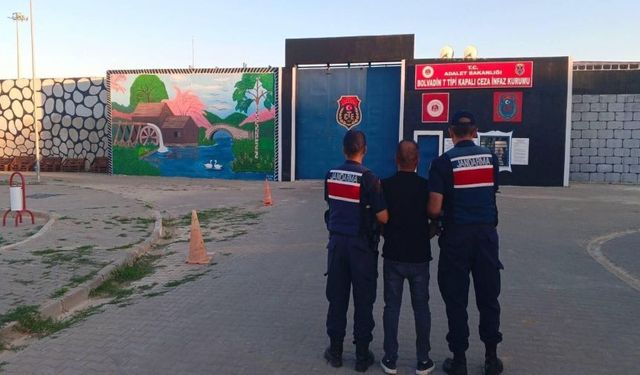 Jandarma Aranan 27 Şahsı Yakaladı