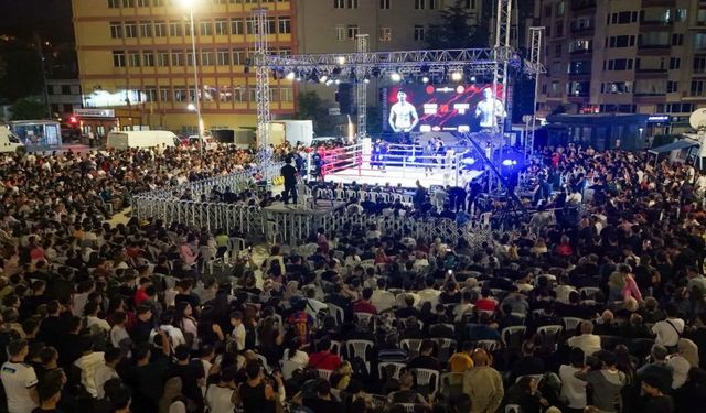 Muay Thai Şampiyonası Gala Gecesi Nefes Kesti