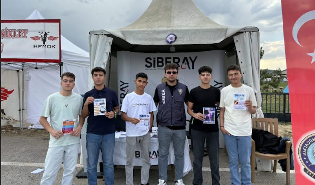 Polis vatandaşları SİBERAY programı konusunda bilgilendirdi